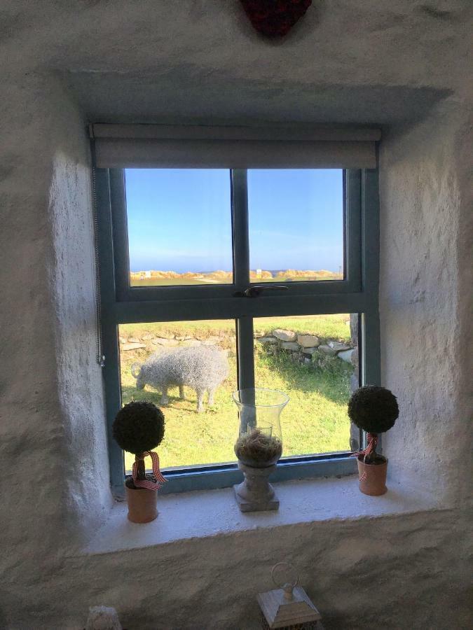 The Old Beach Cottage, Achill Doogort Eksteriør billede